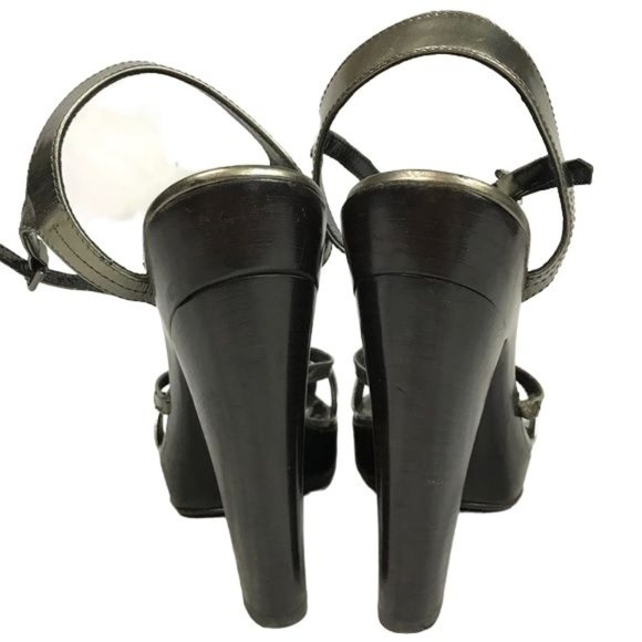 Burberry 40.5 heeled sandals - Picture 4 of 8